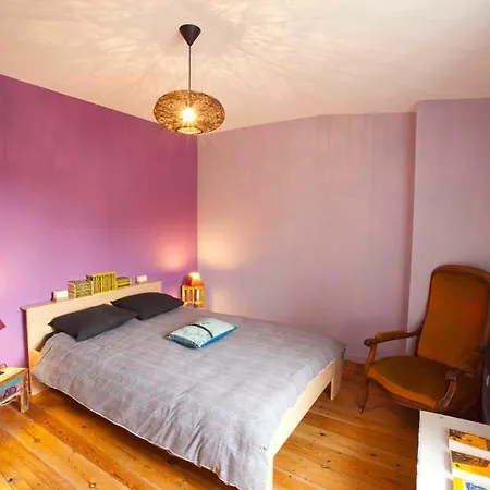 Le 23 Dans Cite Medievale Holiday home *