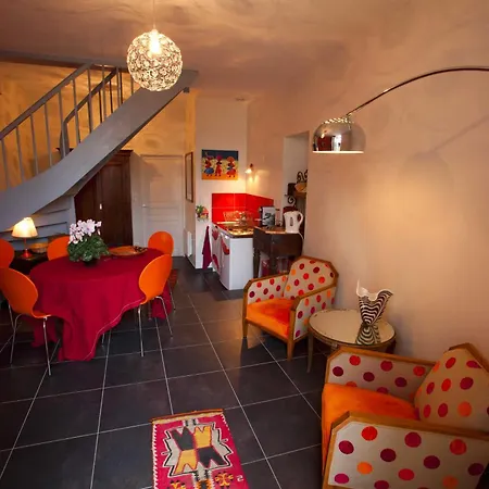 Holiday home Le 23 Dans Cite Medievale