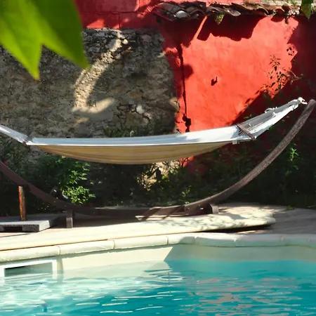 Le 23 Dans Cite Medievale Holiday home *