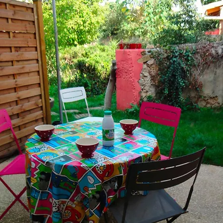 Holiday home Le 23 Dans Cite Medievale